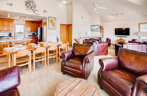 Salvo House | Oceanfront Pet-Friendly House with Private Pool in Salvo