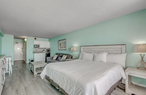 Myrtle Beach House | Oceanfront Studio King Bed SMART TV Direct Ocean Views