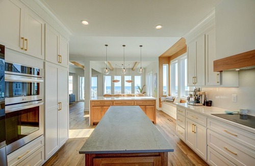 North Topsail Beach House | Oceanfront 5 Bedroom Home in North Topsail Beach, perfect for 17 guests!