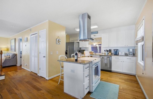 North Topsail Beach House | Oceanfront Retreat w/Hot Tub & Game Room!