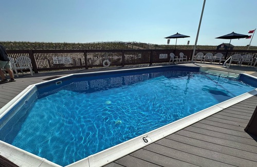 Point Pleasant Beach Hotel | Oceanfront Two Queen