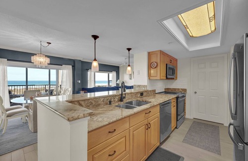 Shell Island Condo | Oceanfront 3BR Condo w Pool, Balcony Views & Direct Beach Access