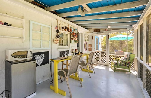 White Stone Cottage | Oceanfront White Stone Cottage w/Private Beach!