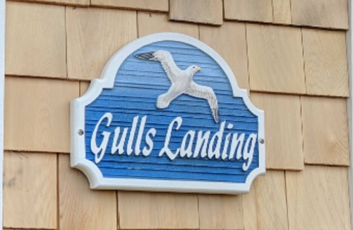 Avon Cottage | Oceanside - 4 lots from Oceanfront - Public Beach Access