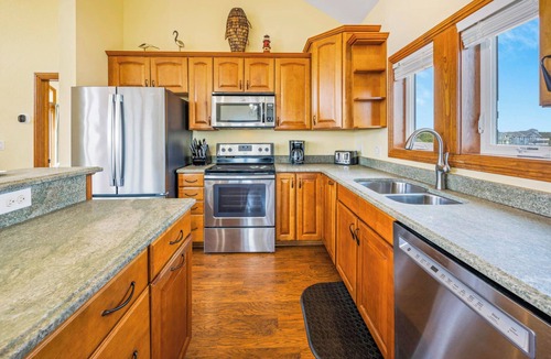 Palisade Acres House | Oceanview Dog Friendly with Private Pool, Hot Tub, Game and Media Rooms, Wet Bar