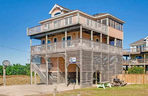 Rodanthe House | Oceanview Home in Rodanthe w/Private Pool, Hot Tub, Game Room, Screened Porch