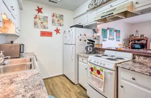 North Carolina Coast Condo | Oceanview, Poolside Condo Across From Pier & Ocean. Still have summer dates