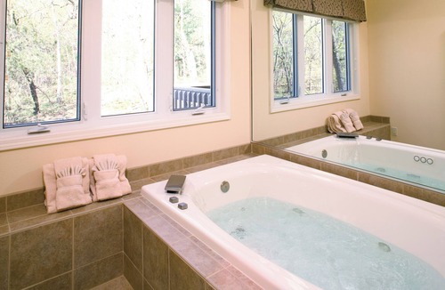 Fairfield Glade Resort | OFFICIAL LISTING | Wyndham - Fairfield Glade 2 BR w/Whirlpool Tub, Beach & More!