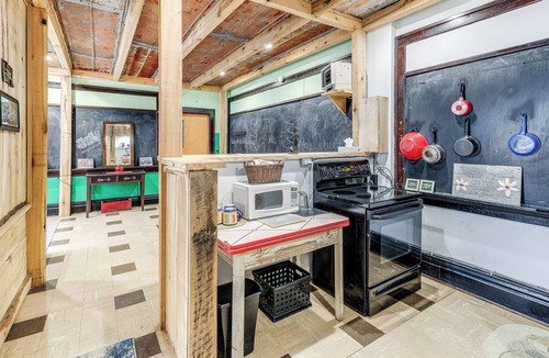 Wilcoe House | 'Old School ATV Retreat' On Warrior Trail, 8BR