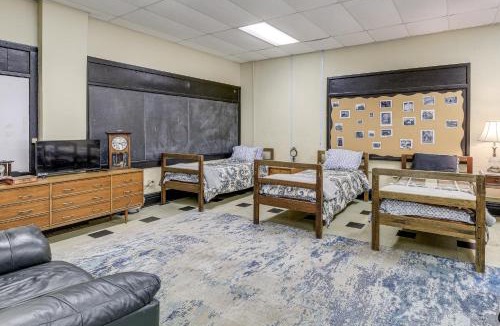 Wilcoe House | 'Old School ATV Retreat' On Warrior Trail, 8BR