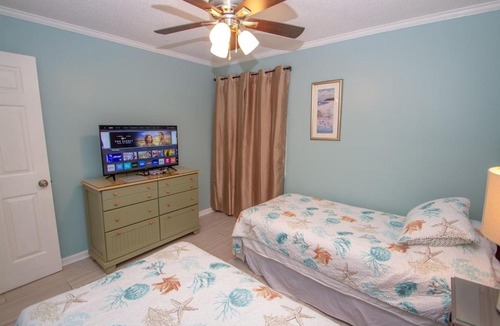 Myrtle Beach Apartment | On the Beach First Floor 2BR 2 BA Sleeps 6