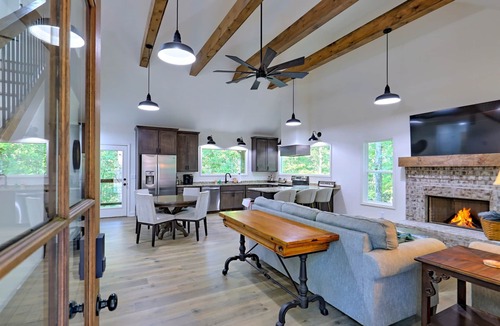 Dahlonega Cabin | On the River with Arcade, Firepit & Pet Friendly!