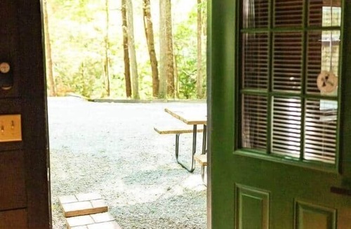 Slade House | On The Rocks | Outdoor Hot Tub