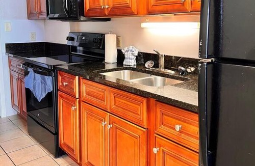 Myrtle Beach House | One Bedroom Oceanfront Condo - Sleeps 6