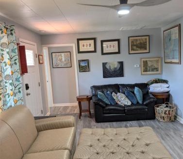 Shady Side House | Otterspace at the beach