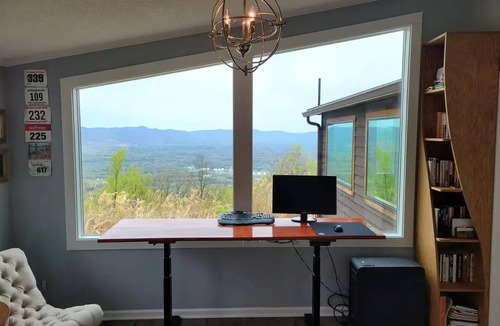 Burnt Chimney House | Otterview Mountain House - Best View and Stay in Roanoke/Bedford