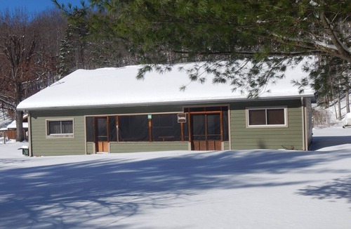 Bland House | Outdoor Enthusiasts 3 Bdrm retreat Blue Ridge Mountains Jefferson National Frst