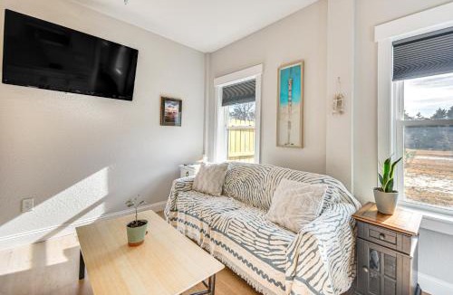 Wanchese Apartment | Outer Banks Couple’s Escape Near Beach & Gardens!