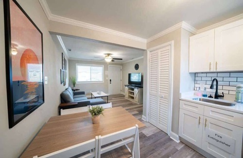 East Ocean View Apartment | OV Mosaic - Sienna Suite