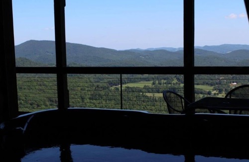 Boone Cabin | Owl's View - Log Home w/Theater Room, PoolTable, WiFi,