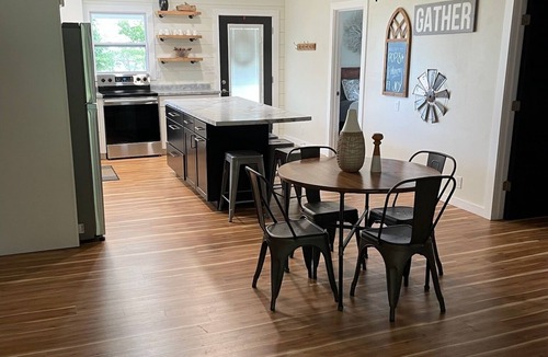 Magnet House | Oxbow Overlook: Ohio River Bend Views, Private Pond, Pets Welcome