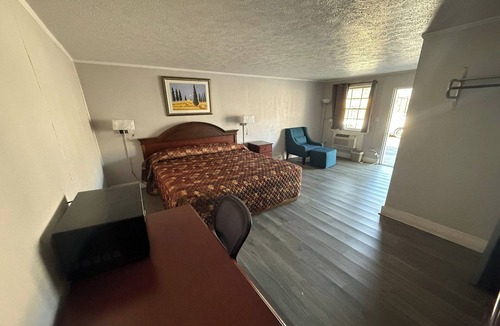 Danville Hotel | OYO Hotel Economy Inn US-29 Danville