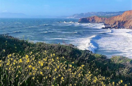 Rockaway Beach Hotel | Pacifica Lighthouse Hotel Trademark Collection by Wyndham