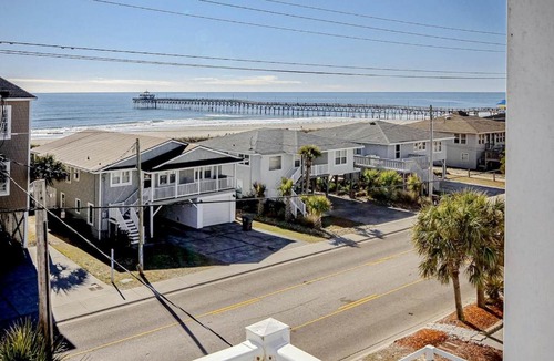 Cherry Grove Beach Apartment | PacMan Get Away