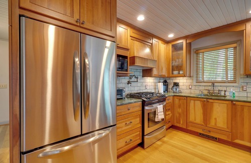 Byrdstown Cottage | Panoramic Lake Views! Dale Hollow Lake Cabin