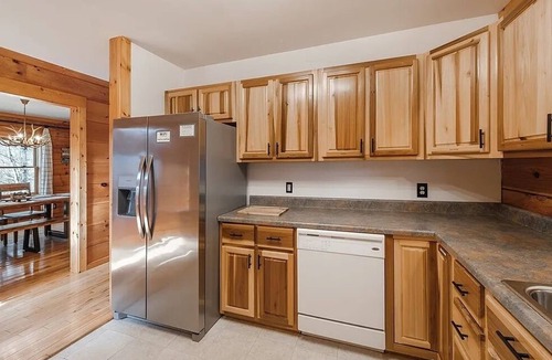 Ashe County Cabin | Paradise in the Mountains! Charming 3-bedroom cabin with amazing views!