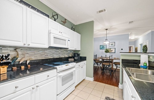 Foley Condo | Park Ave 112 - First Floor Condo