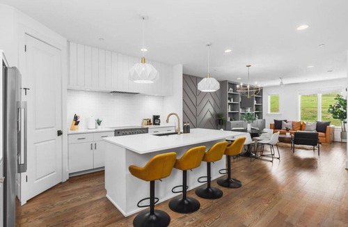 Edgehill House | Patio, FirePit, Garage - Walk to Coffee, Restaurants, 12 South & Belmont