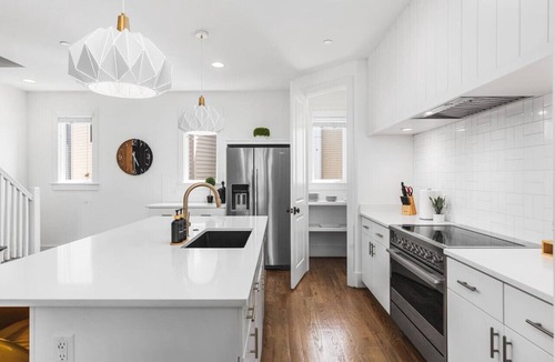 Edgehill House | Patio, FirePit, Garage - Walk to Coffee, Restaurants, 12 South & Belmont