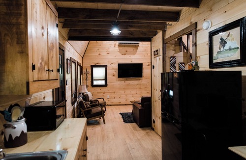 Salt Lick Cabin | Peaceful 2-bedroom home nestled in the Daniel Boone National Forest