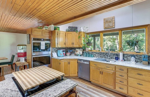 Portland Cabin | Peaceful Cabin Between Nashville & Bowling Green!