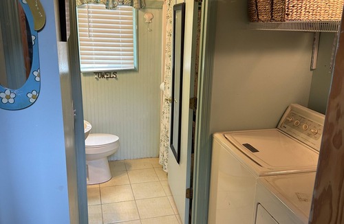 Stonewall Cabin | Peaceful Cabin near Bay River Pet-friendly!