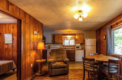 Benton Cabin | Peaceful Cabin on Kentucky Lake