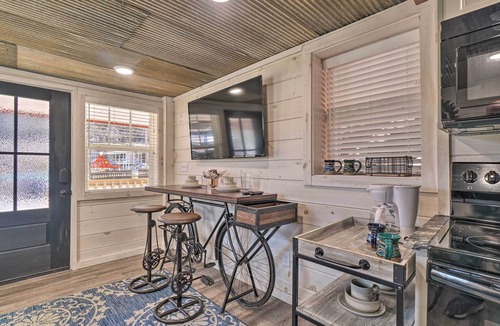 Cookeville Cabin | Peaceful Cookeville Cabin in Unique Setting