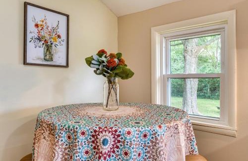 Franklin House | Peaceful Franklin Cottage ~ 1 Mi to Downtown!