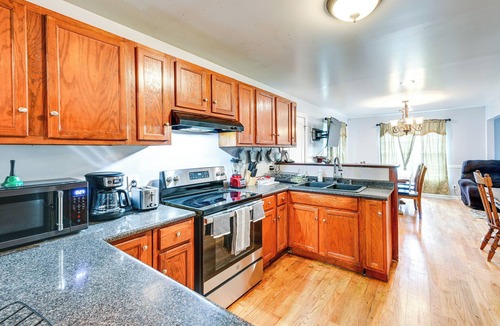 Ernul House | Peaceful Getaway in Blounts Creek Near Washington
