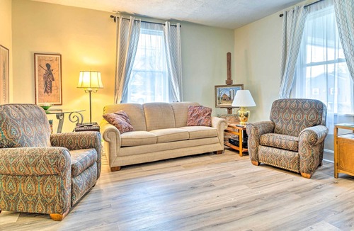 Maxwell Cottage | Peaceful Indianapolis Retreat: 20 Min to Dtwn