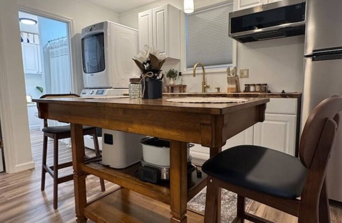Kingston House | Peaceful Paint Rock Cottage-Pets OK-2 King beds-No Fuss Checkout