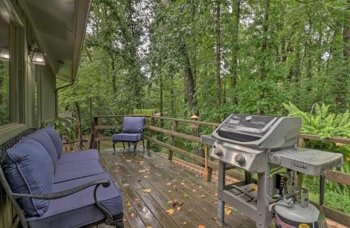 Pisgah Forest House | Peaceful Pisgah Forest Cottage w/Fire Pit!