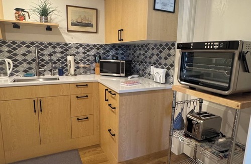 Ridglea Hills House | Peaceful private room and kitchenette in Boulder