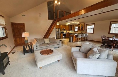 Pittsboro House | Peaceful, Private Treehouse on Terell's Creek