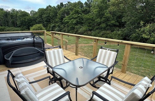 Lindseyville House | Pearlie’s Place near Nolin Lake, Mammoth Cave, and Blue Holler.