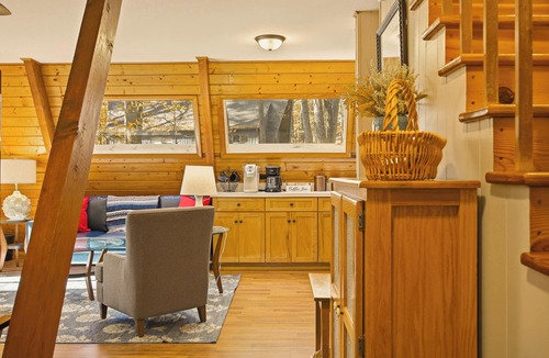 Berkeley Springs House | Penby Cabin- Pet Friendly | Hot Tub | Firepit