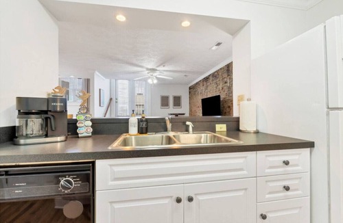 Maryville Apartment | Perch Over Pistol Creek