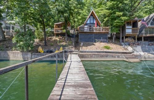 Rocky Mount House | Pet Friendly A Frame w/Private Dock & Great Lake Views