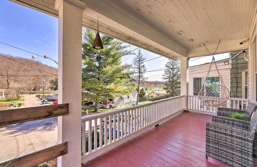 Kenton Vale House | Pet-Friendly Covington Retreat w/Fenced Yard
